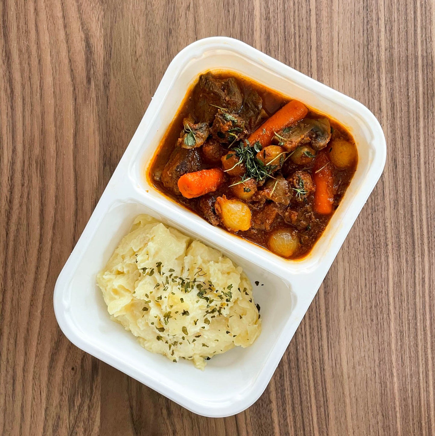 Boeuf Bourguignon rødvinsgryte med potetstappe